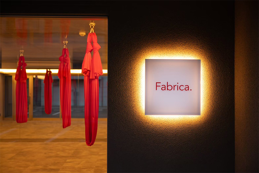 多くの方が家庭と職場を中心に生活をする現代に心の静けさをひとつ。